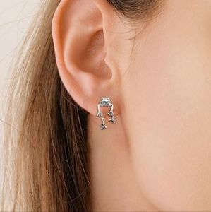 NEW 3D Silver Colored Frog Pierced Earrings These are so adorable!